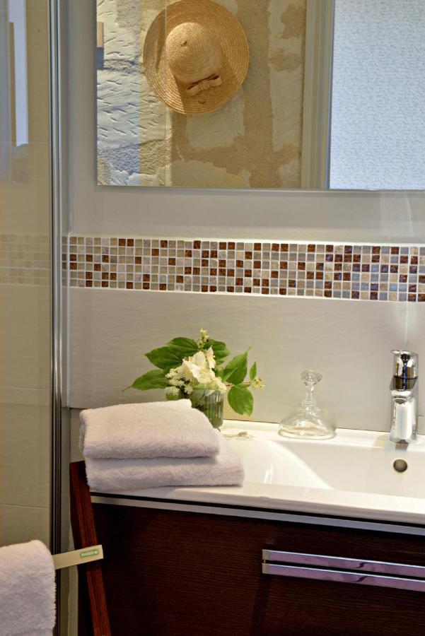Hotel Le Plantagenet Chinon Buitenkant foto