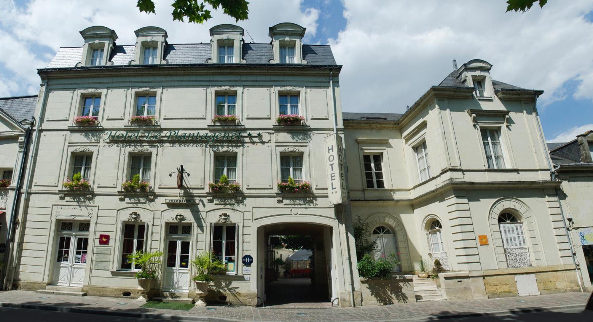 Hotel Le Plantagenet Chinon Buitenkant foto