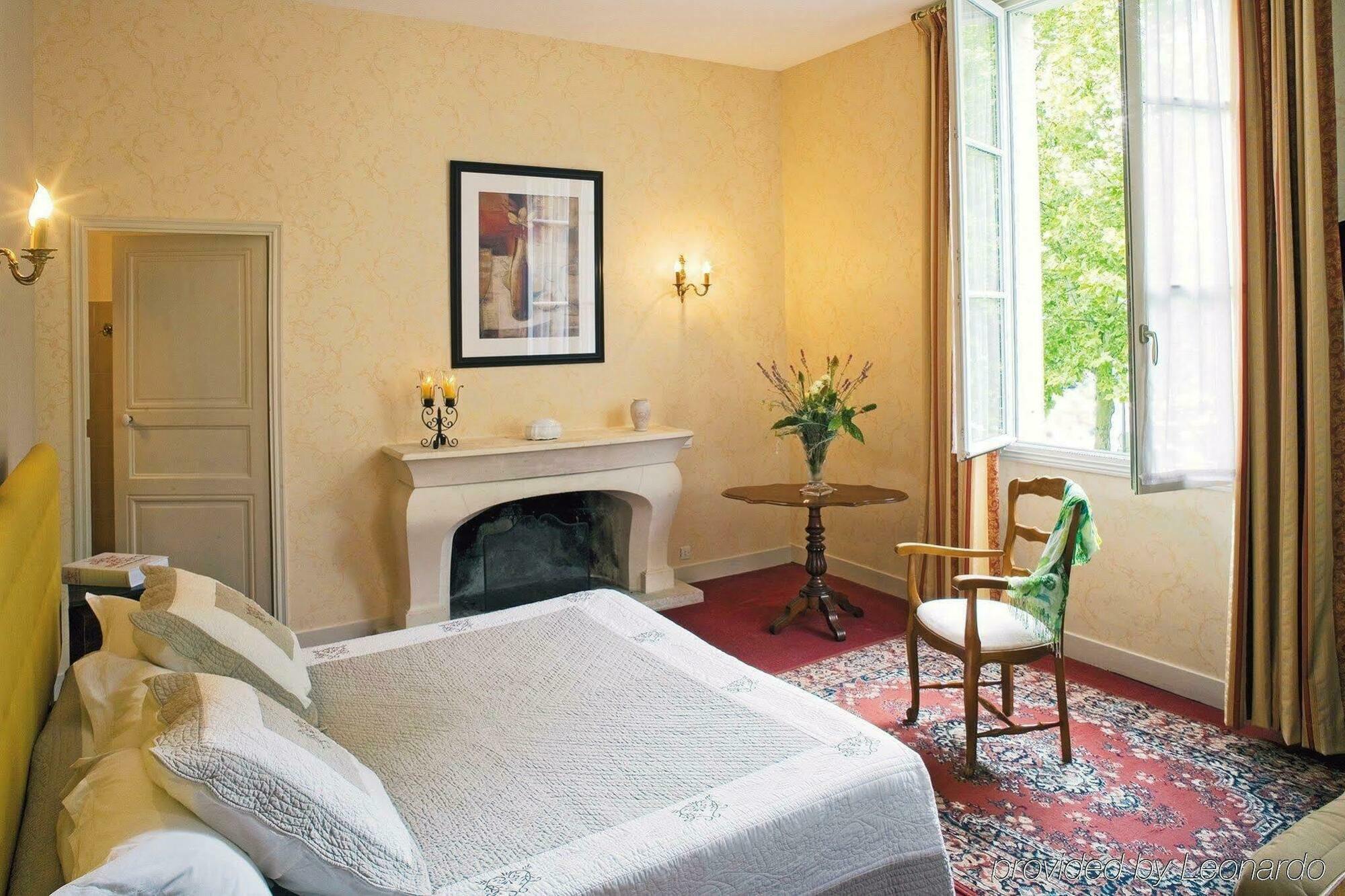 Hotel Le Plantagenet Chinon Kamer foto